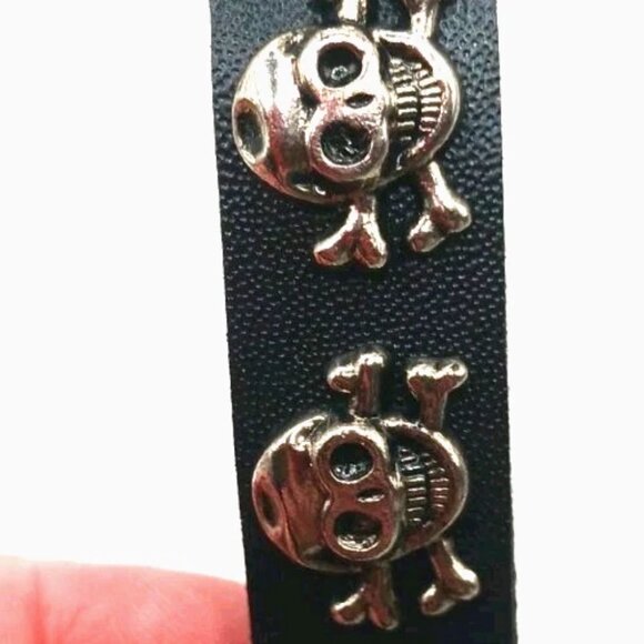 Skull + Crossbones Black Vegan Leather Bracelet-New 9 Inches Unisex - Picture 8 of 8
